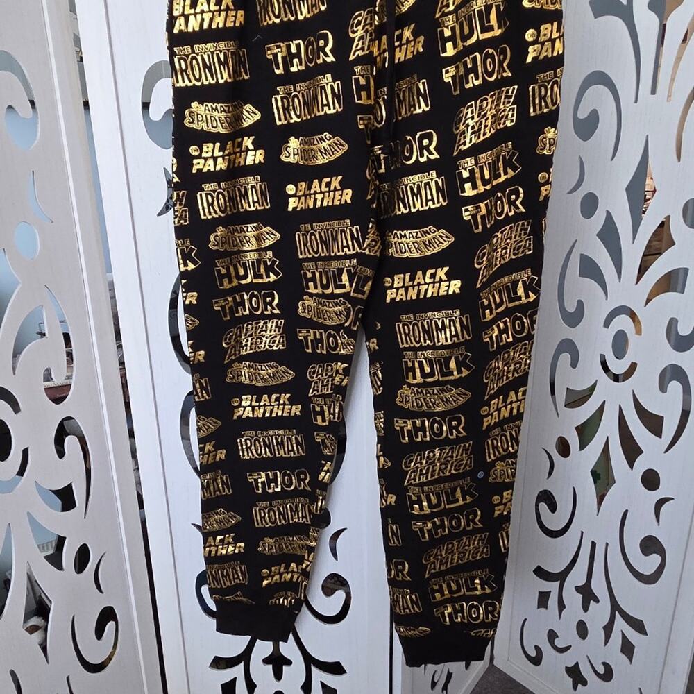 Marvel Avengers Gold Foil Lounge Jogger Sleep Pants Adult Large Black NWOT